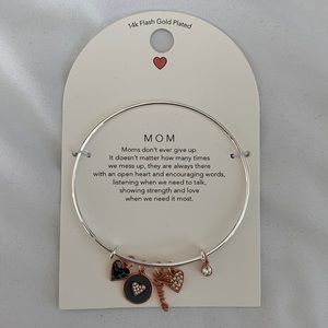 MOM Bracelet